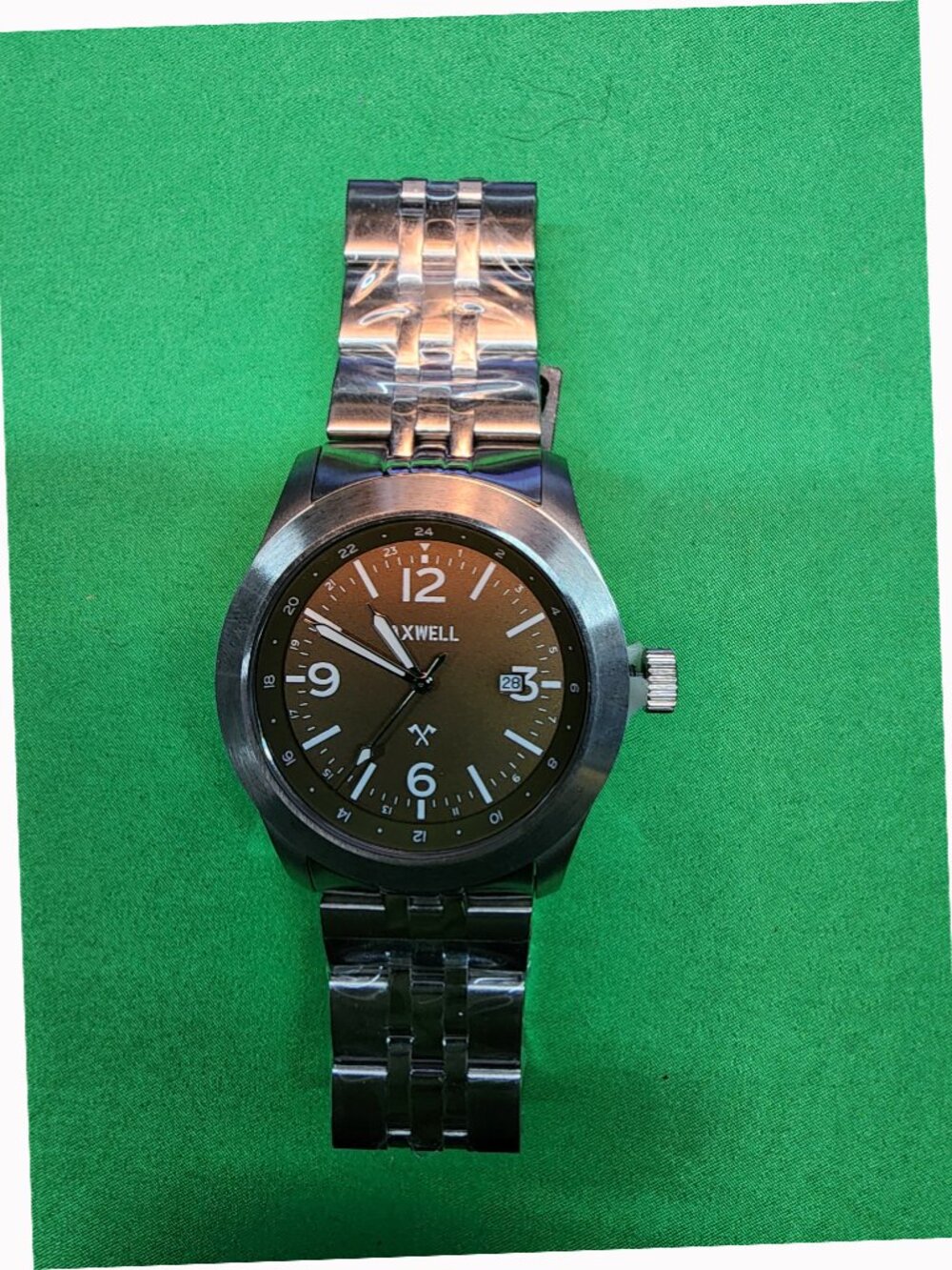 Axwell Marauder Bracelet Watch w/Date - Picture 5 of 5